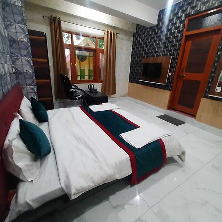 Hotel O Graceland Srinagar  Exterior photo