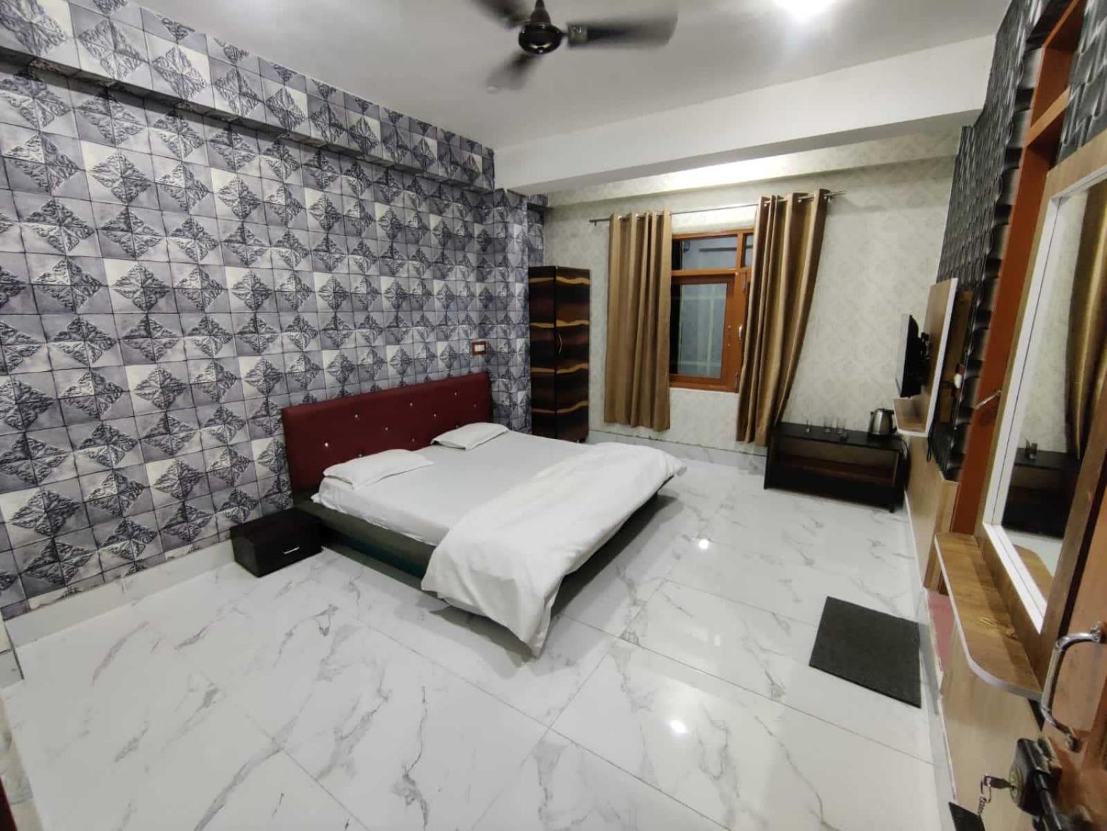 Hotel O Graceland Srinagar  Exterior photo
