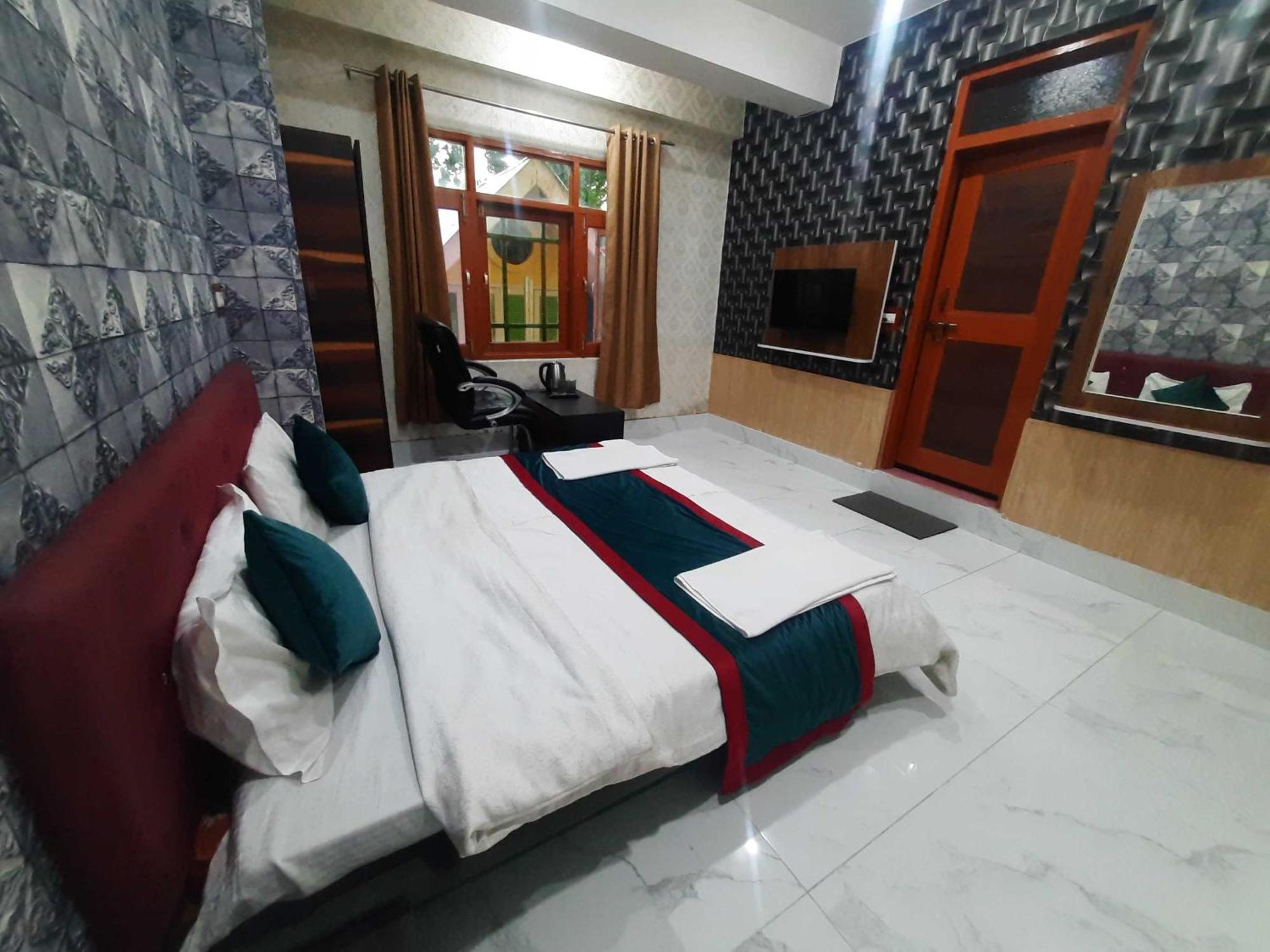 Hotel O Graceland Srinagar  Exterior photo